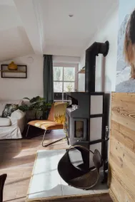 Flat with pool, sauna & garden - Image 3