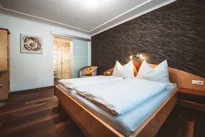Apartamento vacacional apta para familias con barbacoa, jardín y piscina | Vistas a la montaña | Se admiten mascotas - Image 2