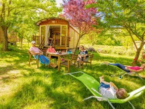 Unique accommodation with pool & terrace - Image 4