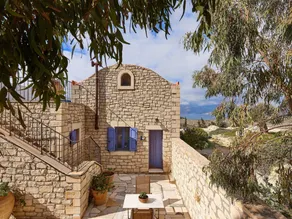 Schönes Ferienhaus mit Garten, Pool und Terrasse - Image 3