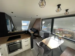 Hochwertig eingerichtete Dachgeschoss Wohnung komplett frisch saniert. Alles Neu bis zum kleinen Löffel … - Image 4