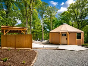 Cozy Yurt Hideaway with Tranquil Forest Surroundings in Murray, Kentucky - Image 3