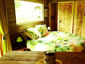 Chalet with terrace & pool - Image 5