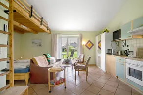 Flat with terrace, garden & barbeque | Garden view - Image 3