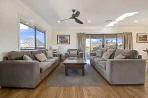 Cozy Cottage Retreat in the Lush Goobarragandra Valley, Tumut, New South Wales - Image 2