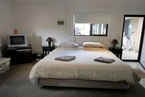 Peaceful Cottage Rental on a Family-Run Farm in Rylstone, New South Wales - Image 4