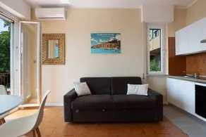 Appartement avec piscine, jardin et internet haut débit | Vue jardin - Image 5