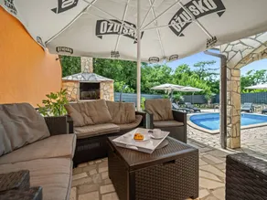 Villa Fortuna für bis zu 9 Personen und mit beheiztem Aussenpool - Image 3