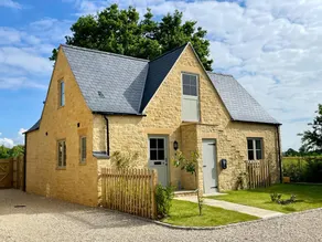 Cottage avec jardin et jacuzzi - Image 3
