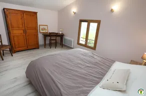 Gite with terrace - Image 4