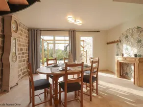 Fully equipped cottage with garden & barbeque - Image 5
