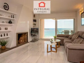 Oceanfront Apartment, 4 Bedrooms, Stunning Bay Views, Terrace, Parking, WiFi - Image 4