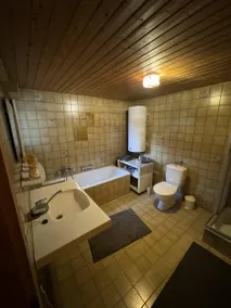 Familienfreundliche wunderschöne Wohnung mit Sauna, Whirlpool und Terrasse | Perfekt für die Arbeit von Zuhause | Hunde erlaubt - Image 2
