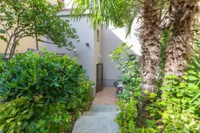 Just 100 metres to the sandy beach from this holiday home just for you alone - Image 5