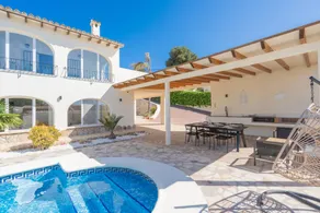 Fully equipped nice villa with BBQ, garden & private pool - Image 3
