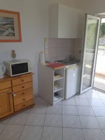 Apartment with barbecue | Water view - Image 5