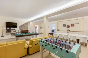 Villa with garden, private pool & barbecue - Image 3
