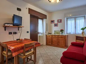 Lake view apartment with balcony and parking Larihome A25 - Image 4