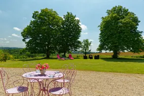 Fully equipped charming holiday home with terrace, garden & barbeque | Garden view | Perfect for remote work | Pet-friendly - Image 3
