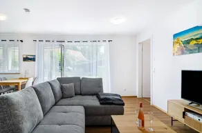 Flat with terrace & garden | Garden view - Image 3