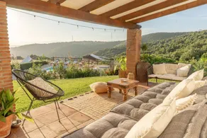 Children-friendly charming house with BBQ, private pool & terrace | Mountain view | Good for workation | Pets allowed - Image 2