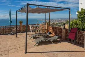 Villa conviviale et familiale avec terrasse, barbecue et jardin - Image 4