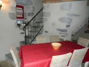 Maison de vacances entièrement équipée avec terrasse et jardin | Vue ville - Image 5