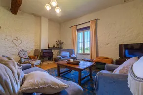 Apartment with BBQ & garden - Image 2