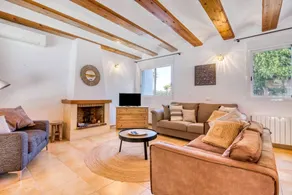 Child-friendly villa with private pool, garden & BBQ | Mountain view - Image 4