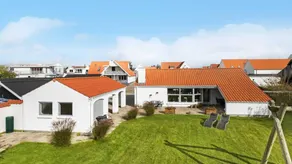 Pleasant holiday home with barbecue, terrace & garden | Dogs allowed - Image 2