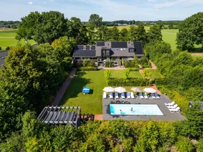 Spacious villa for 18 persons with private swimming pool - Image 5