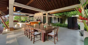 Villa with private pool & garden - Image 4