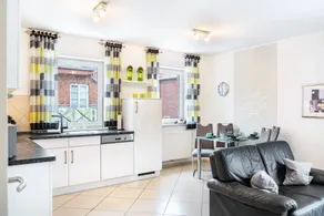 Children-friendly pleasant flat with barbeque | City view - Image 3