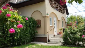 Familienorientiertes tolles Ferienhaus mit Grill, privatem Pool und Garten - Image 2