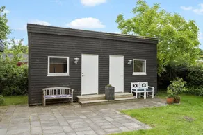 Holiday home with terrace & barbecue - Image 2