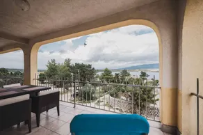 Holiday apartment with sea view, air conditioning and close to the beach - Image 5