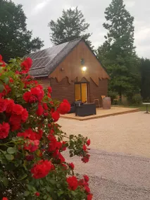 Cottage with terrace, barbecue & garden - Image 3