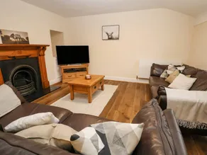 Child-friendly cottage with garden - Image 4