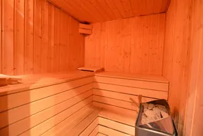 Attraente casa con barbecue, sauna e idromassaggio | Vista sulla natura - Image 2