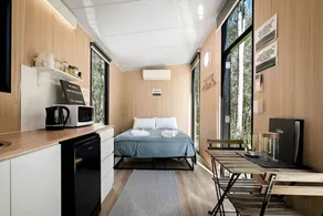 Amazing Tiny House Farm Stay Surrounded by Wildlife for a Peaceful Escape in Nature in Logan Village, Queensland - Image 5