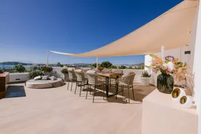 Maison avec piscine privée, jardin et terrasse - Image 3