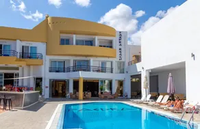 Private room with terrace, pool & garden | Sea view - Image 5