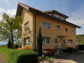 Apartment with garden & terrace | Garden view - Image 2