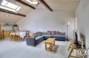 Gite with terrace, barbeque & garden - Image 2