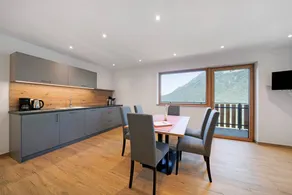 Children-friendly beautiful farm with BBQ & garden | Mountain view | Suitable for remote work | Dogs allowed - Image 3