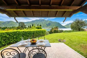 Flat with garden | Water view - Image 2