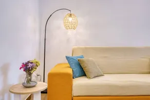 Flat with garden & terrace - Image 2