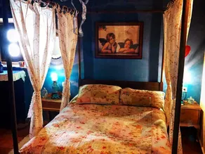 Dedicated room with pool - Image 5