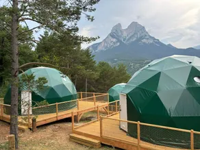 Tent with terrace & heated pool - Image 4