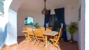 Flat with terrace, garden & pool - Image 3